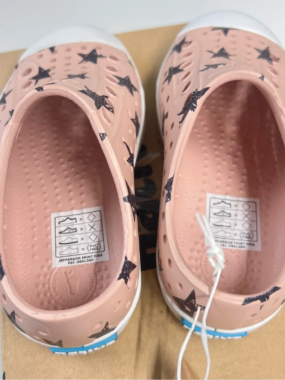 Native Jefferson Print Kids Size C7 Chameleon Pink Onyx Stars Shoes NIB
